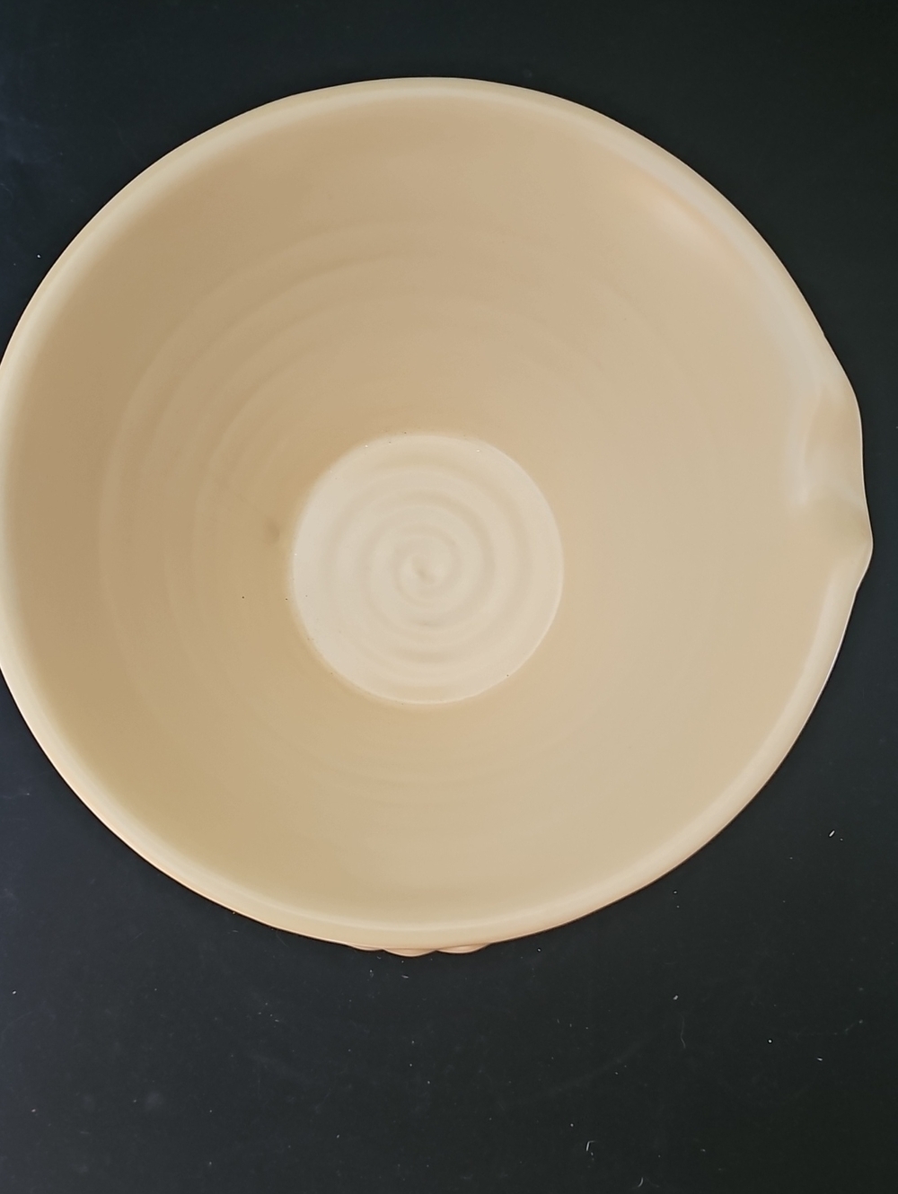 Yellow Ware Beige Ceramic Mixing Bowl - Picture 4 of 7
